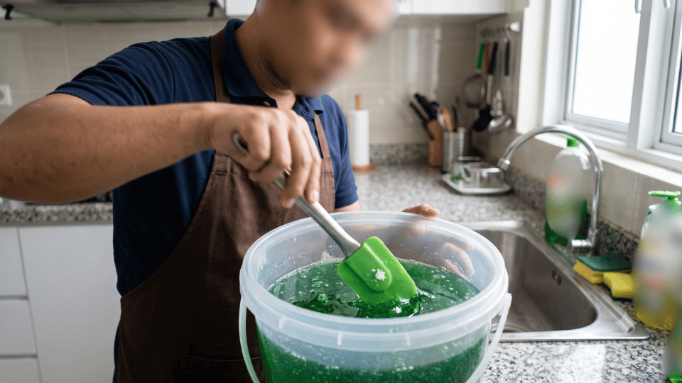 Penyebab Sabun Cair Menggumpal: Solusi Formulasi Homogen & Kental
